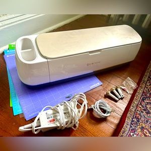 Cricut Maker + Accessories